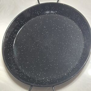 Black Speckled Round Enamelware Graniteware 2 Handled 14” Paella Pan